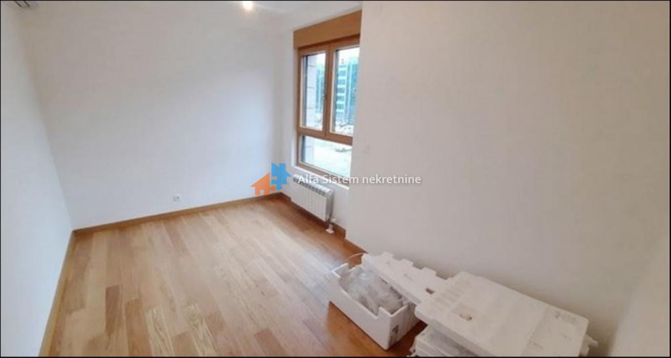 Izdavanje: Četvorosoban stan 105 m², Novi Beograd – Beograd Izdavanje: Četvorosoban stan 105 m², Novi Beograd – Beograd
