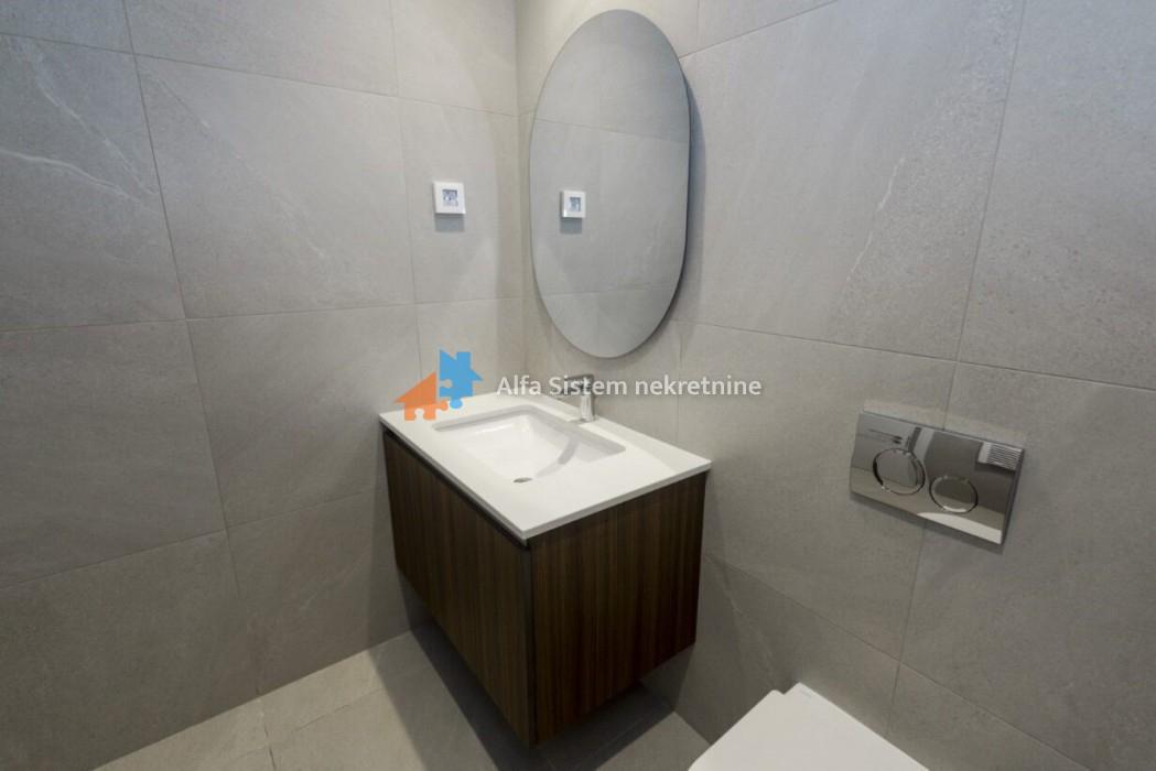 Izdavanje: Dvoiposoban stan 78 m², Beograd na vodi – Beograd