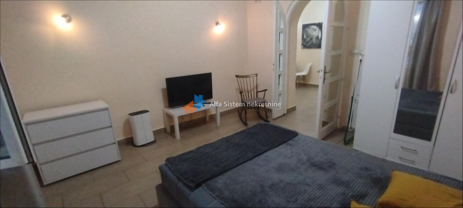 Izdavanje: Dvosoban stan 51 m², Vračar – Beograd Izdavanje: Dvosoban stan 51 m², Vračar – Beograd