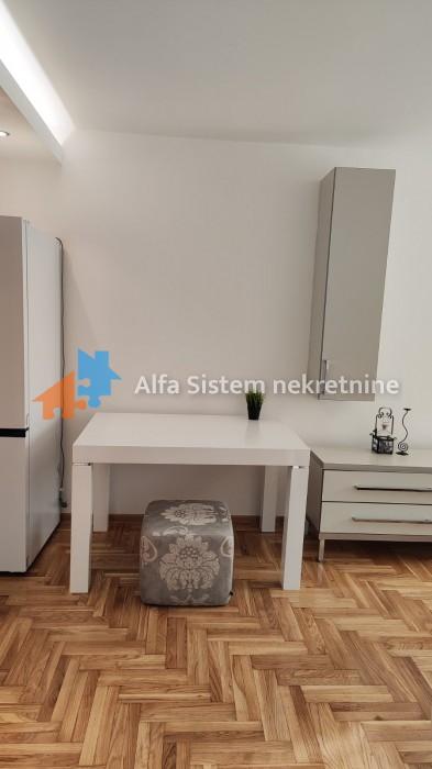 Izdavanje: Dvosoban stan 40 m², Voždovac – Beograd