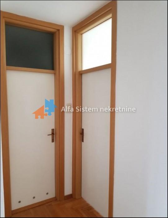 Izdavanje: Trosoban stan 92 m², Novi Beograd – Beograd