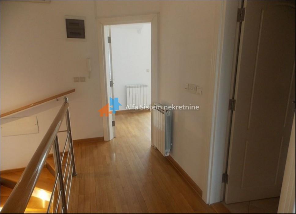 Izdavanje: Kuća 200 m², Dedinje – Beograd