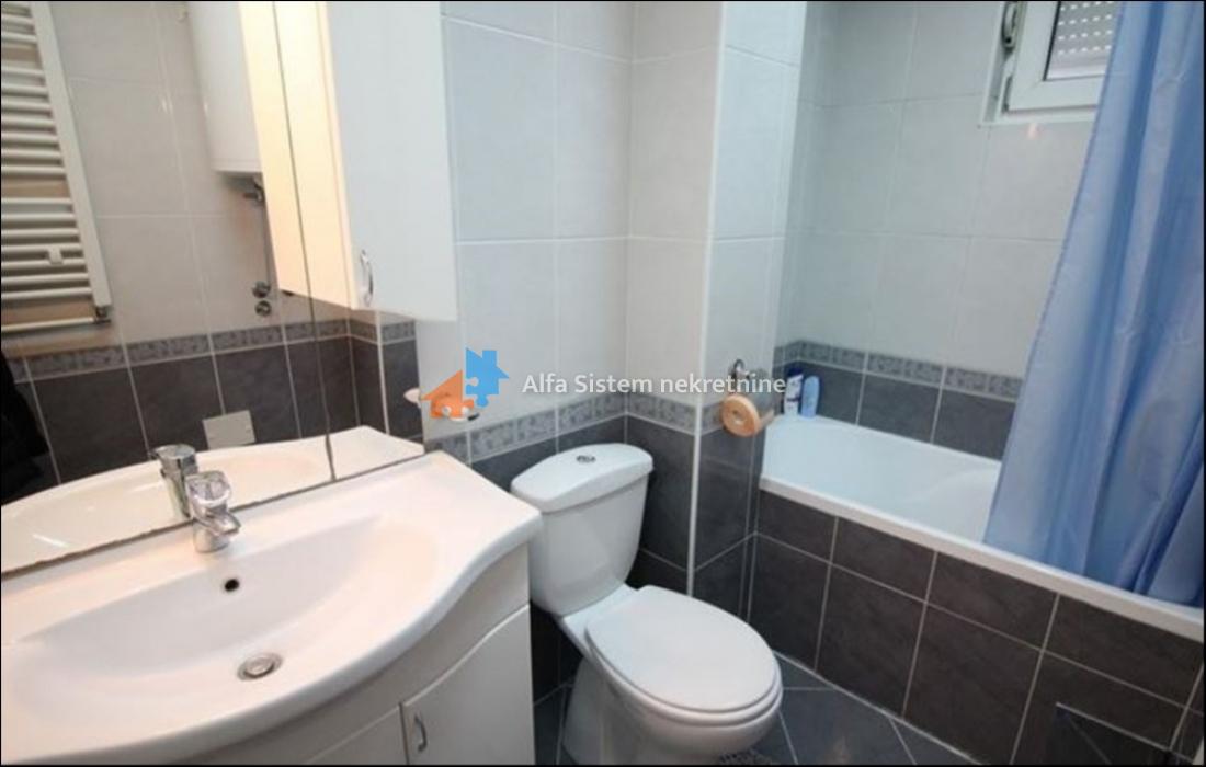 Izdavanje: Četvorosoban stan 127 m², Palilula – Beograd