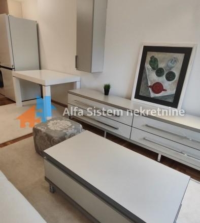 Izdavanje: Dvosoban stan 40 m², Voždovac – Beograd