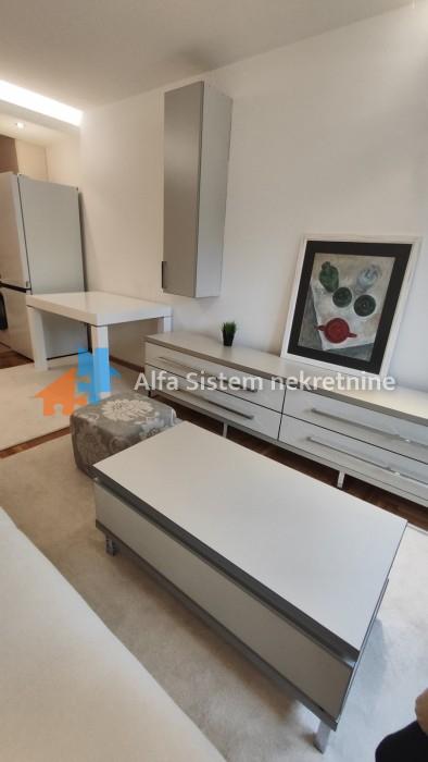 Izdavanje: Dvosoban stan 40 m², Voždovac – Beograd