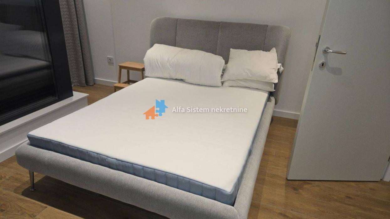 Izdavanje: Kuća 250 m², Savski venac – Beograd Izdavanje: Kuća 250 m², Savski venac – Beograd