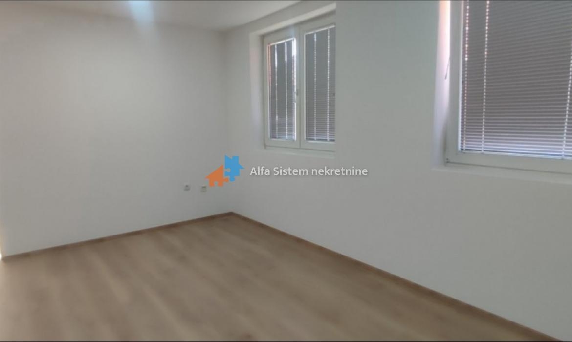 Izdavanje: Poslovni prostor 120 m², Zvezdara – Beograd