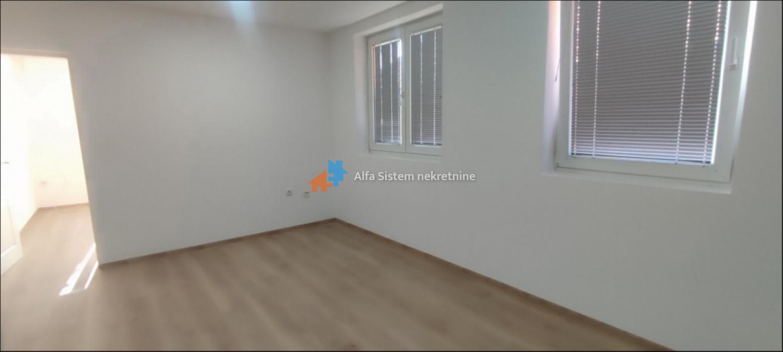 Izdavanje: Poslovni prostor 120 m², Zvezdara – Beograd Izdavanje: Poslovni prostor 120 m², Zvezdara – Beograd