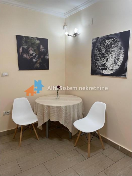 Izdavanje: Dvosoban stan 51 m², Vračar – Beograd