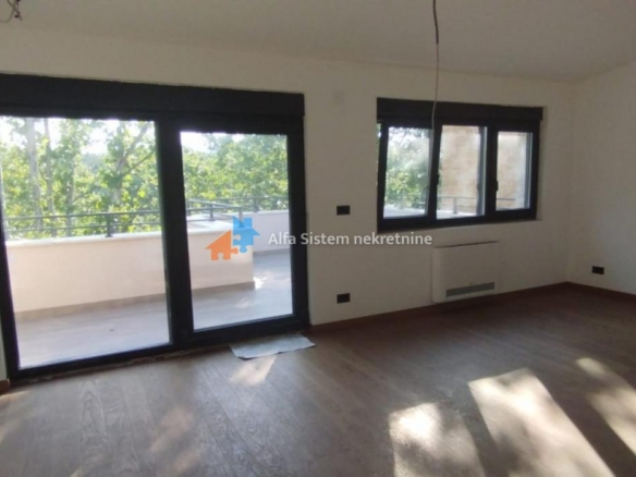 Izdavanje: Trosoban stan 80 m², Voždovac – Beograd