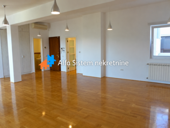 Izdavanje: Trosoban stan 170 m², Vračar – Beograd
