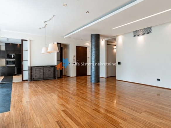 Izdavanje: Petosoban stan 176 m², Vračar – Beograd