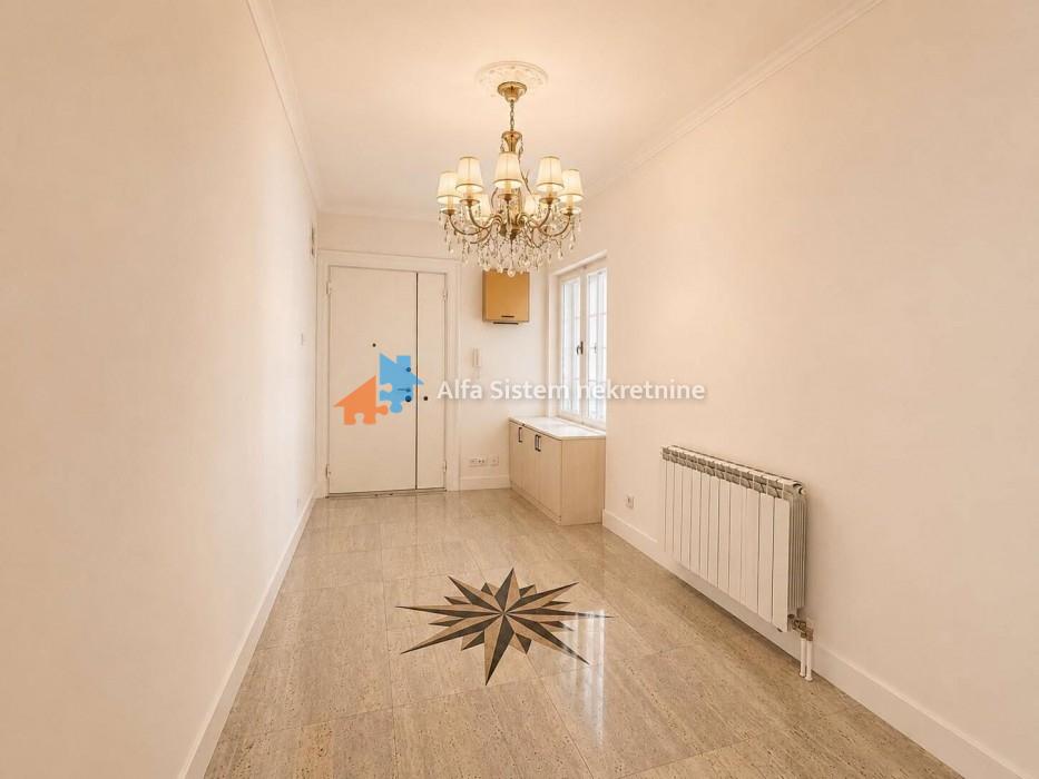 Izdavanje: Dvosoban stan 86 m², Stari grad – Beograd