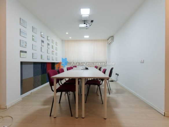 Izdavanje: Poslovni prostor 137 m², Novi Beograd – Beograd