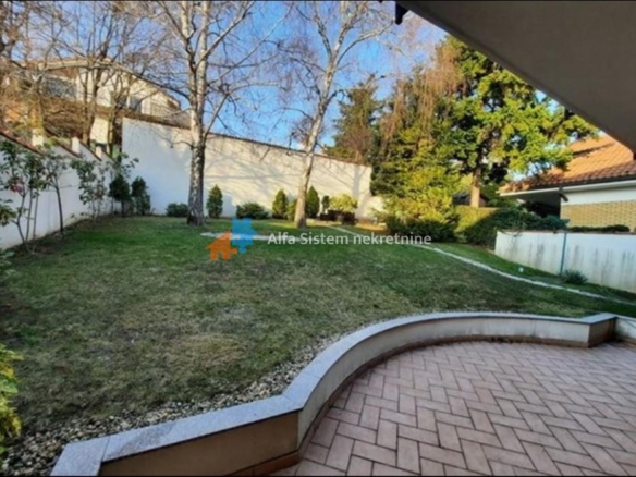 Izdavanje: Kuća 300 m², Banovo brdo – Beograd