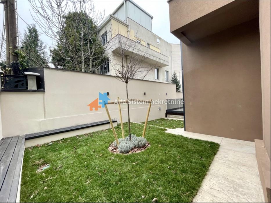 Izdavanje: Poslovni prostor 500 m², Senjak – Beograd