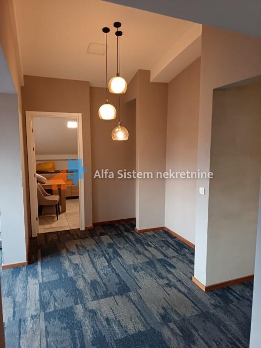 Izdavanje: Poslovni prostor 155 m², Savski venac – Beograd