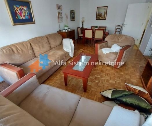 Izdavanje: Dvosoban stan 65 m², Vračar – Beograd