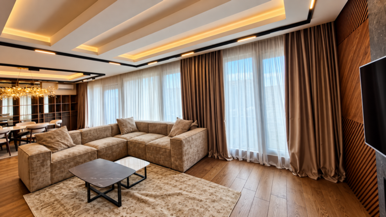 Izdavanje: Četvorosoban stan 275 m², Vračar – Beograd Izdavanje: Četvorosoban stan 275 m², Vračar – Beograd
