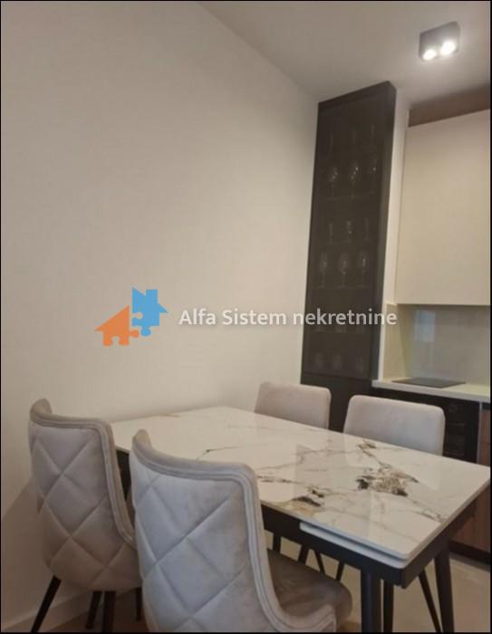 Izdavanje: Jednoiposoban stan 43 m², Novi Beograd – Beograd