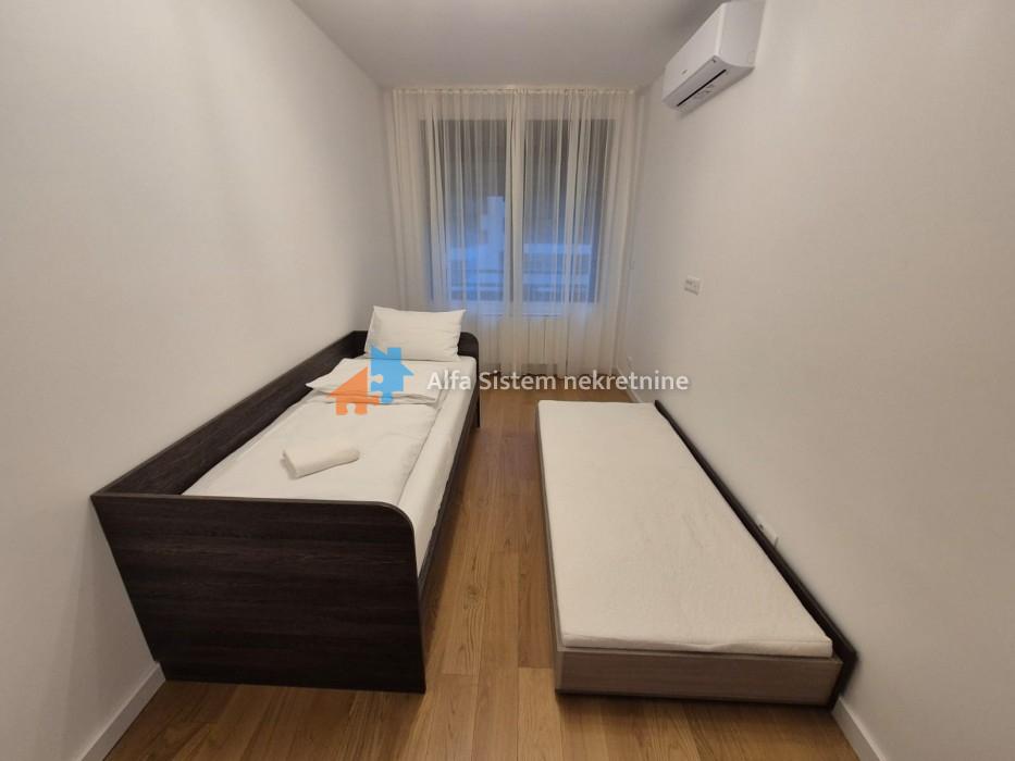 Izdavanje: Trosoban stan 95 m², Voždovac – Beograd