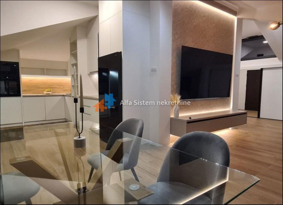 Izdavanje: Trosoban stan 360 m², Dedinje – Beograd