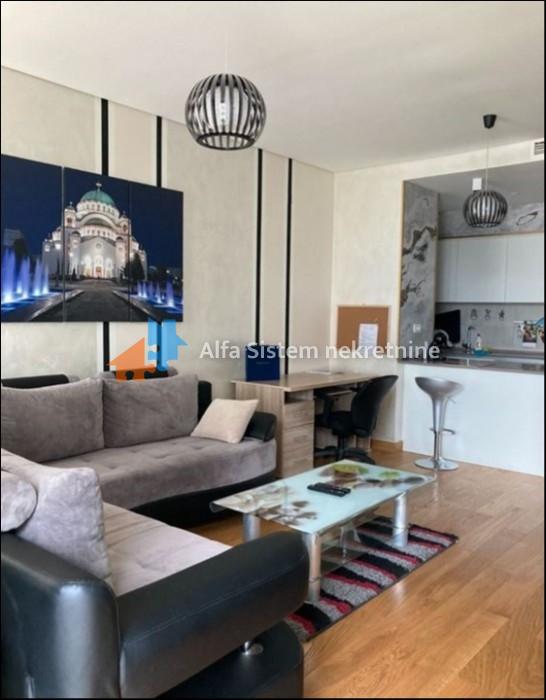 Izdavanje: Dvosoban stan 63 m², Savski venac – Beograd