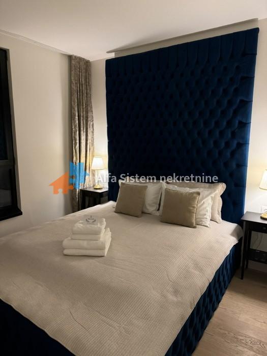 Izdavanje: Trosoban stan 77 m², Beograd na vodi – Beograd