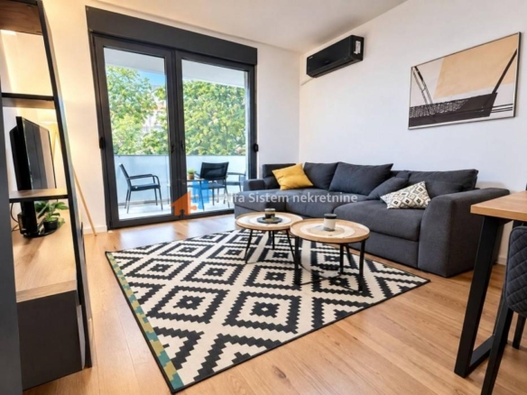 Izdavanje: Trosoban stan 56 m², Voždovac – Beograd