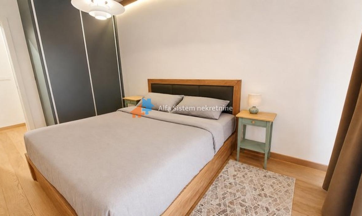 Izdavanje: Trosoban stan 81 m², Novi Beograd – Beograd