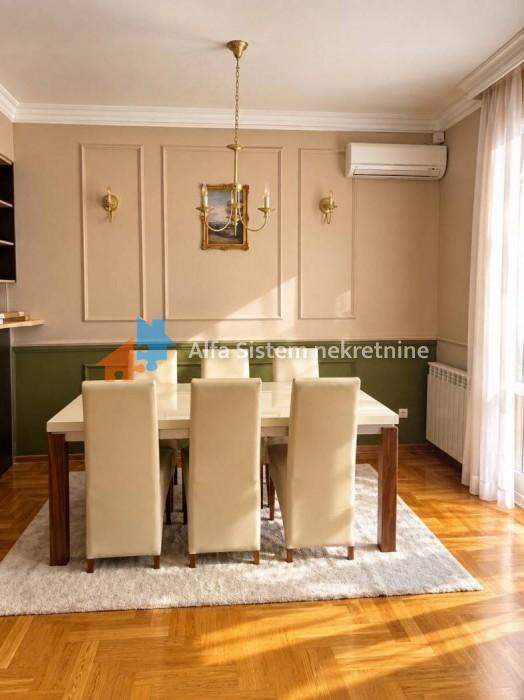 Izdavanje: Četvorosoban stan 95 m², Dedinje – Beograd