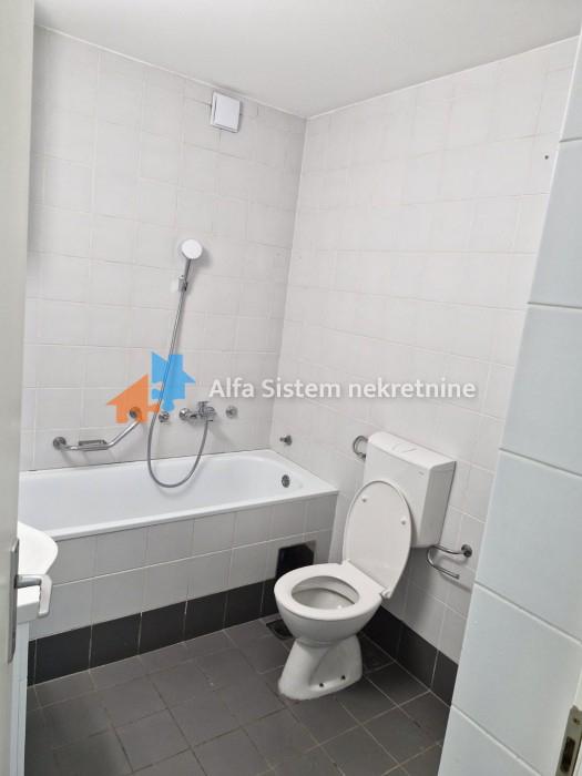 Izdavanje: Trosoban stan 77 m², Novi Beograd – Beograd