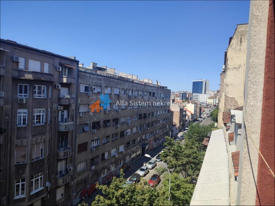 Izdavanje: Dvosoban stan 62 m², Stari grad – Beograd