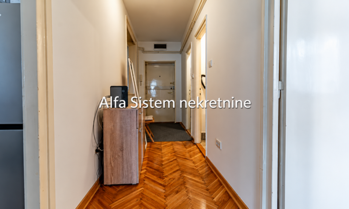 Izdavanje: Dvosoban stan 65 m², Savski venac – Beograd