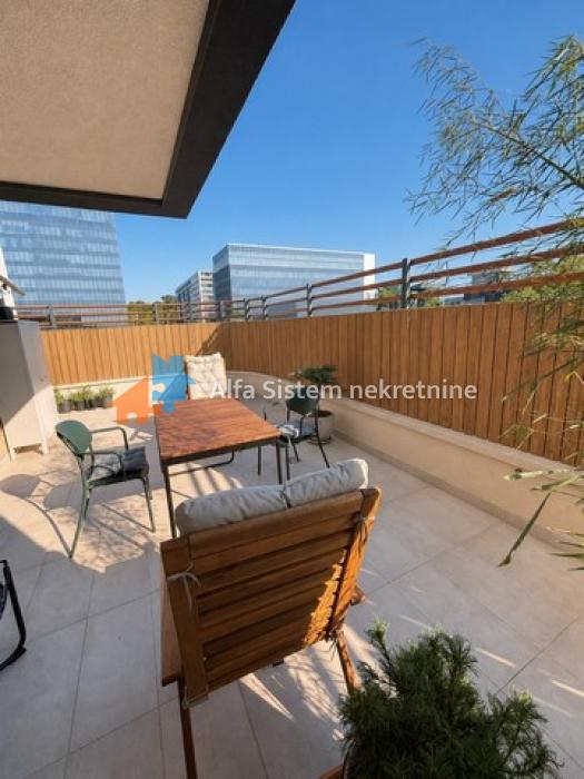 Izdavanje: Trosoban stan 81 m², Novi Beograd – Beograd