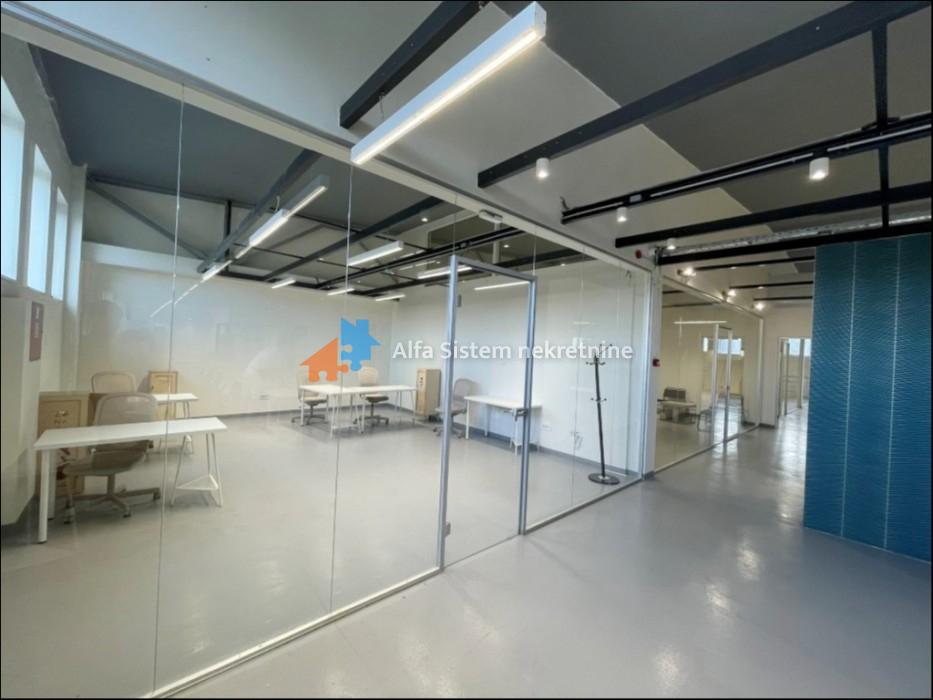 Izdavanje: Poslovni prostor 1000 m², Voždovac – Beograd