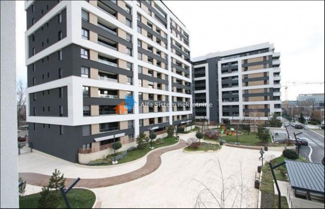 Izdavanje: Četvorosoban stan 105 m², Novi Beograd – Beograd