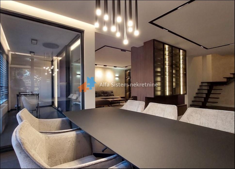 Izdavanje: Petosoban stan 197 m², Vračar – Beograd