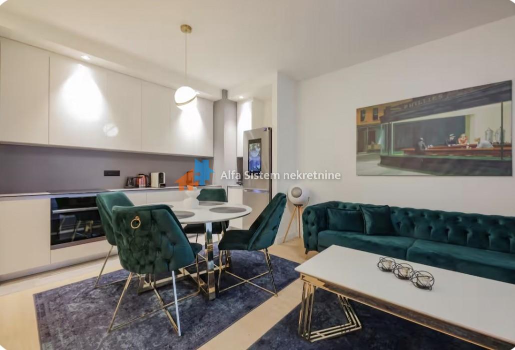 Izdavanje: Trosoban stan 77 m², Beograd na vodi – Beograd