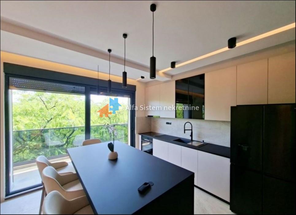 Izdavanje: Trosoban stan 82 m², Zvezdara – Beograd