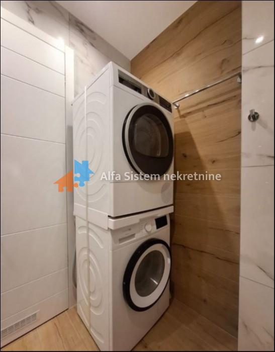 Izdavanje: Jednoiposoban stan 43 m², Novi Beograd – Beograd