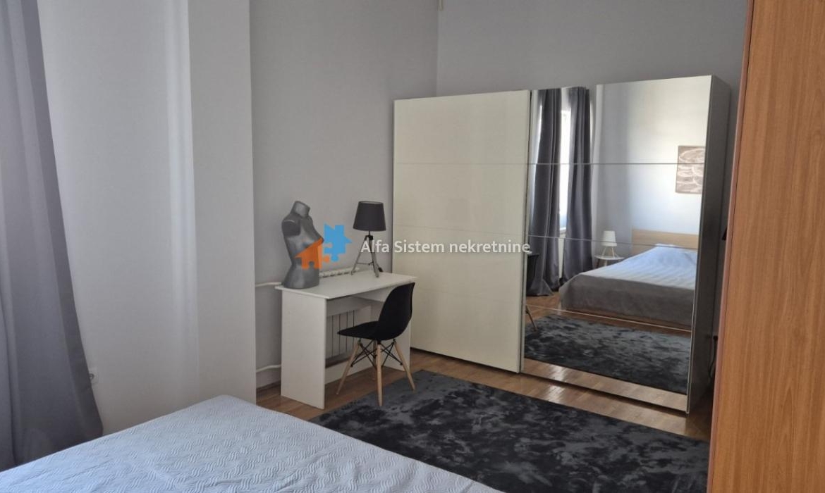 Izdavanje: Dvosoban stan 70 m², Voždovac – Beograd