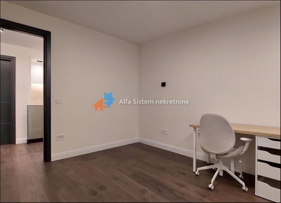Izdavanje: Petosoban stan 197 m², Vračar – Beograd