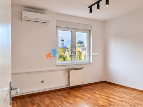 Izdavanje: Trosoban stan 77 m², Novi Beograd – Beograd