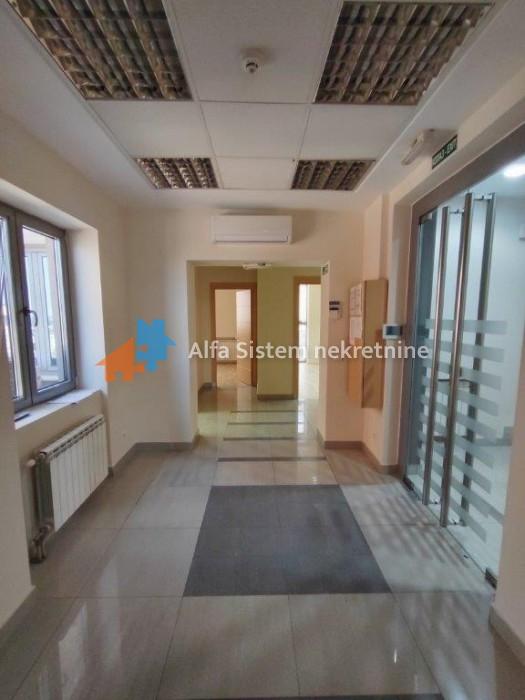 Izdavanje: Poslovni prostor 210 m², Savski venac – Beograd