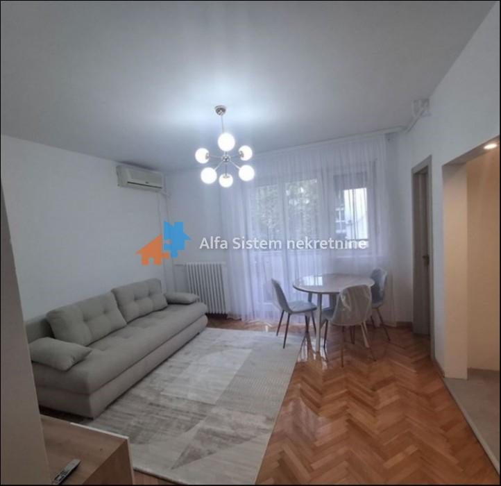 Izdavanje: Trosoban stan 52 m², Vračar – Beograd