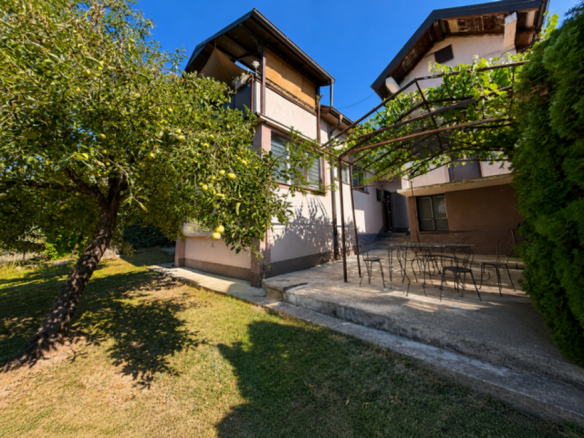 Prodaja: Kuća 220 m², Zvezdara – Beograd