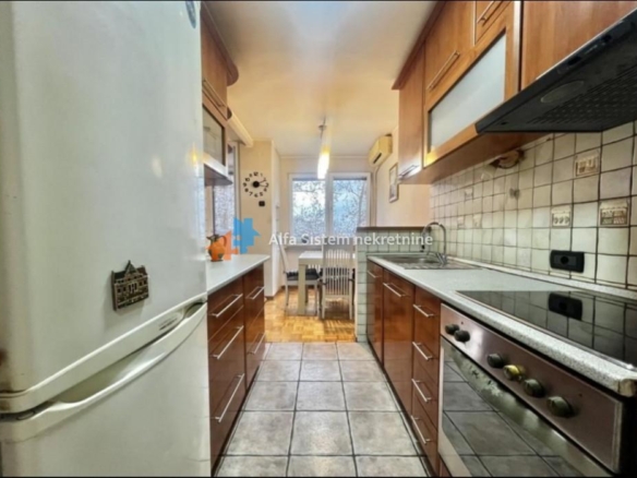 Izdavanje: Trosoban stan 84 m², Zvezdara – Beograd
