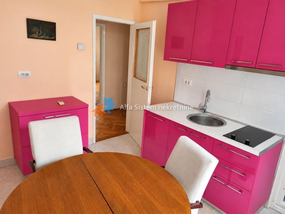 Izdavanje: Dvoiposoban stan 50 m², Dorćol – Beograd