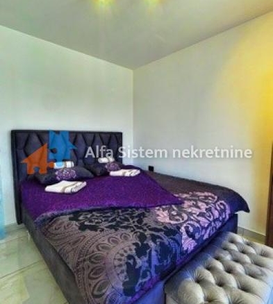 Izdavanje: Kuća 52 m², Zvezdara – Beograd